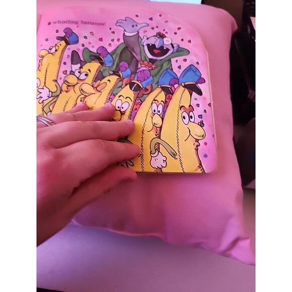 Vintage 1977 Sesame Street The Counts Number Parade Golden Shape Book Children - Picture 5 of 7